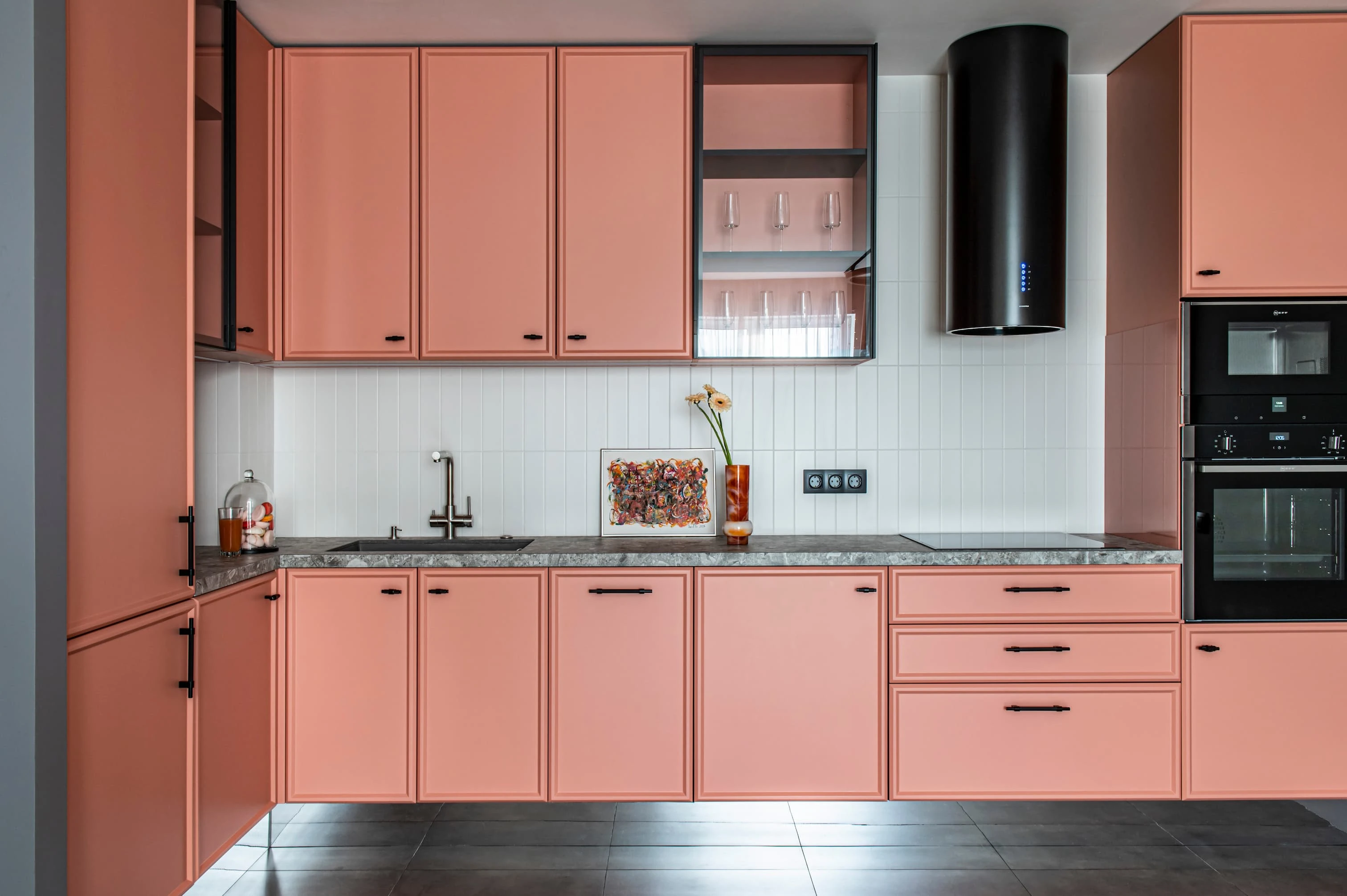 Плод творчества дизайнера Екатерины Туртаевой и фабрики ателье мебели Silver Home